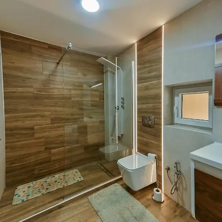 Astrum House Ferienhaus Šabac